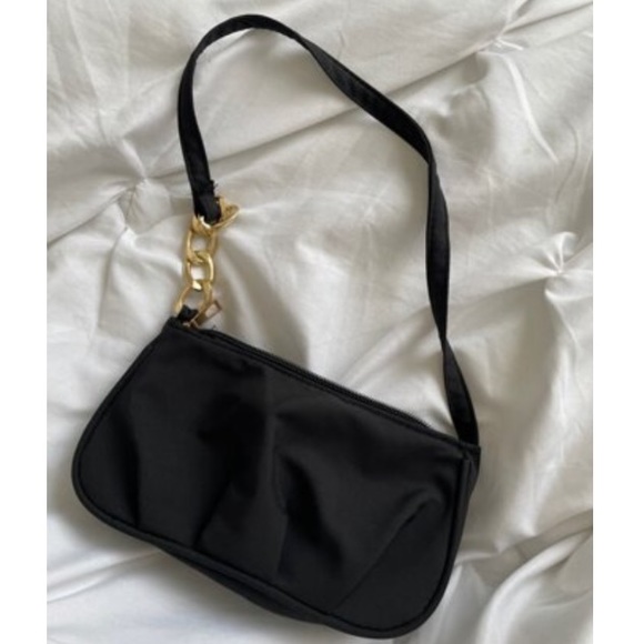 MINI NYLON RUCHED DESIGN BAGUETTE SHOULDER BAG - Picture 6 of 6